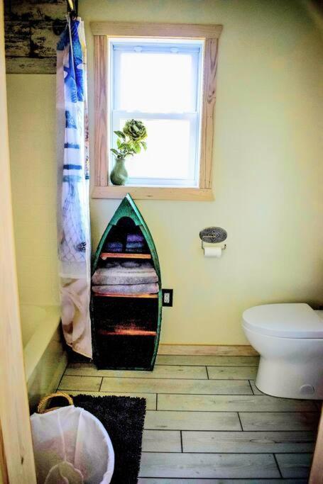 Secluded Tiny House By The Marsh With Hunting Island Beach Pass Frogmore Exterior foto