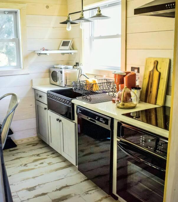 Secluded Tiny House By The Marsh With Hunting Island Beach Pass Frogmore Exterior foto